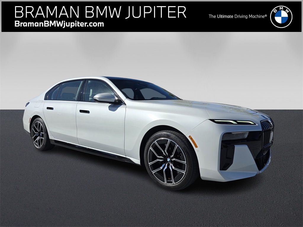 2025 BMW 7 Series 740i RWD