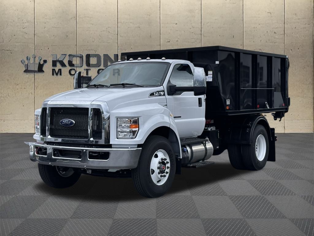 2025 Ford F-650, F-750 Base's photo