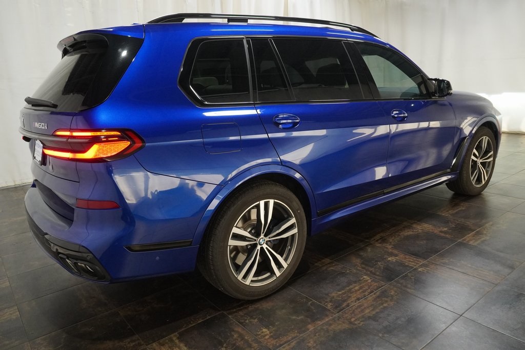 2025 Bmw X7 M60i photo 2