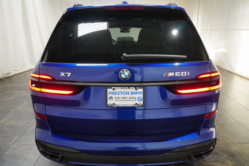 2025 Bmw X7 M60i photo 3