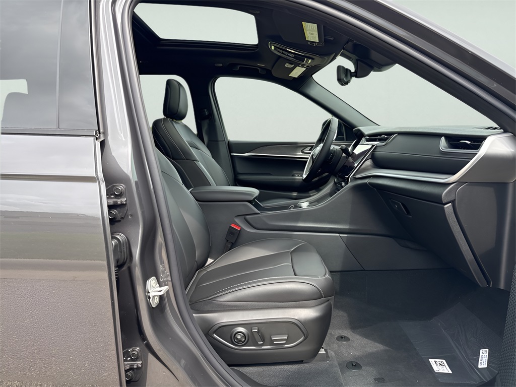 2025 Jeep Grand Cherokee L
