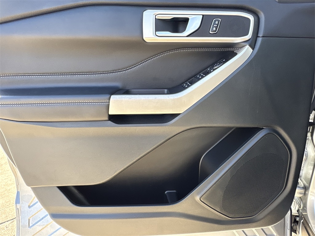 2023 Ford Explorer XLT Silver at DeMontrond Ford