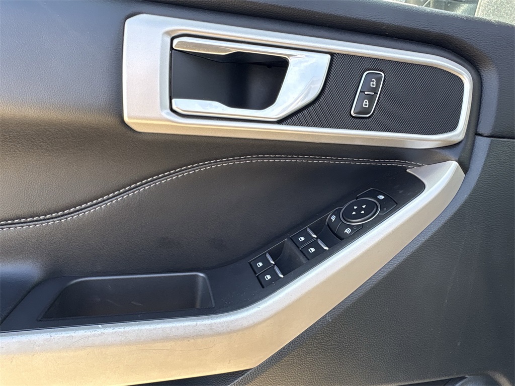 2023 Ford Explorer XLT Silver at DeMontrond Ford