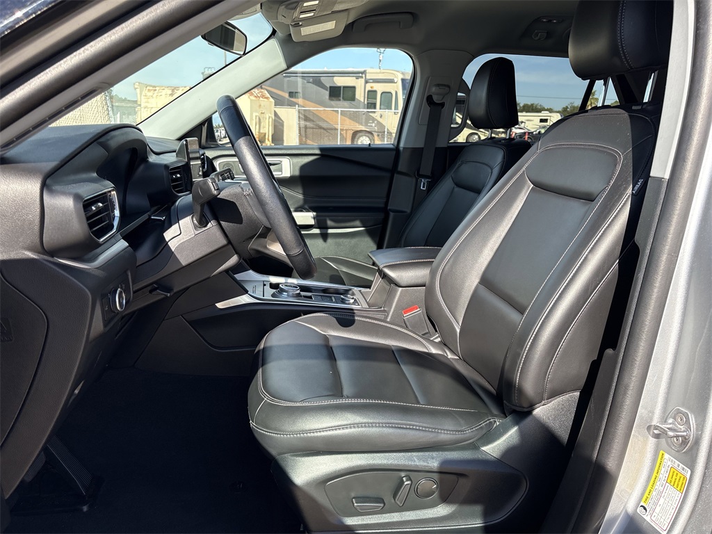 2023 Ford Explorer XLT Silver at DeMontrond Ford