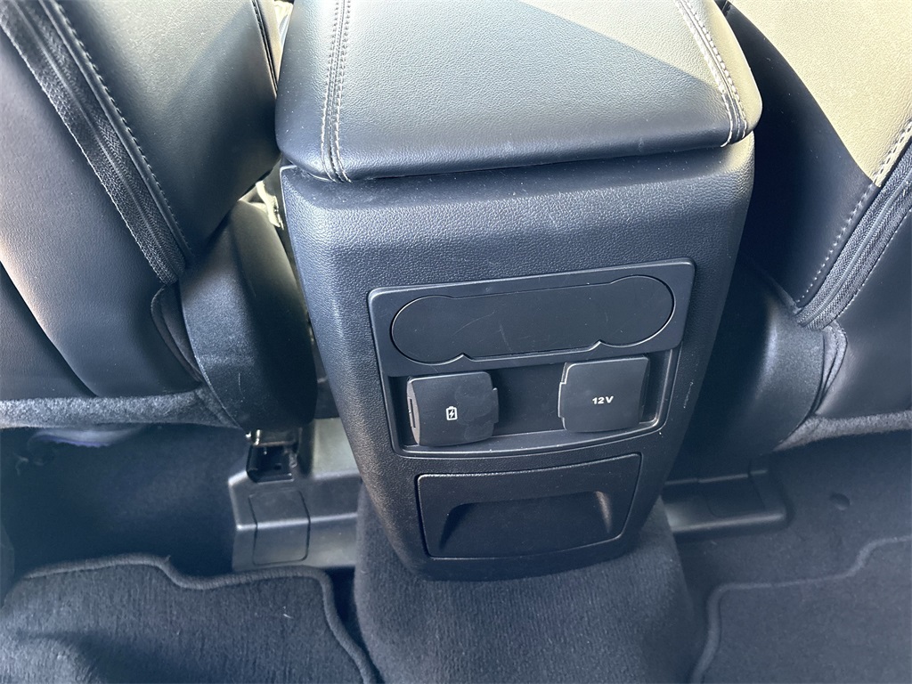 2023 Ford Explorer XLT Silver at DeMontrond Ford