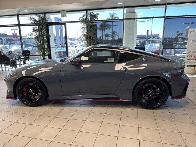 2024 Nissan Z Nismo photo 2