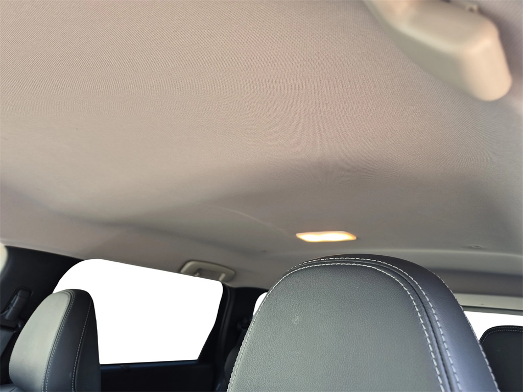 2024 Mitsubishi Outlander SEL Brown at Mac Haik CDJR North Houston