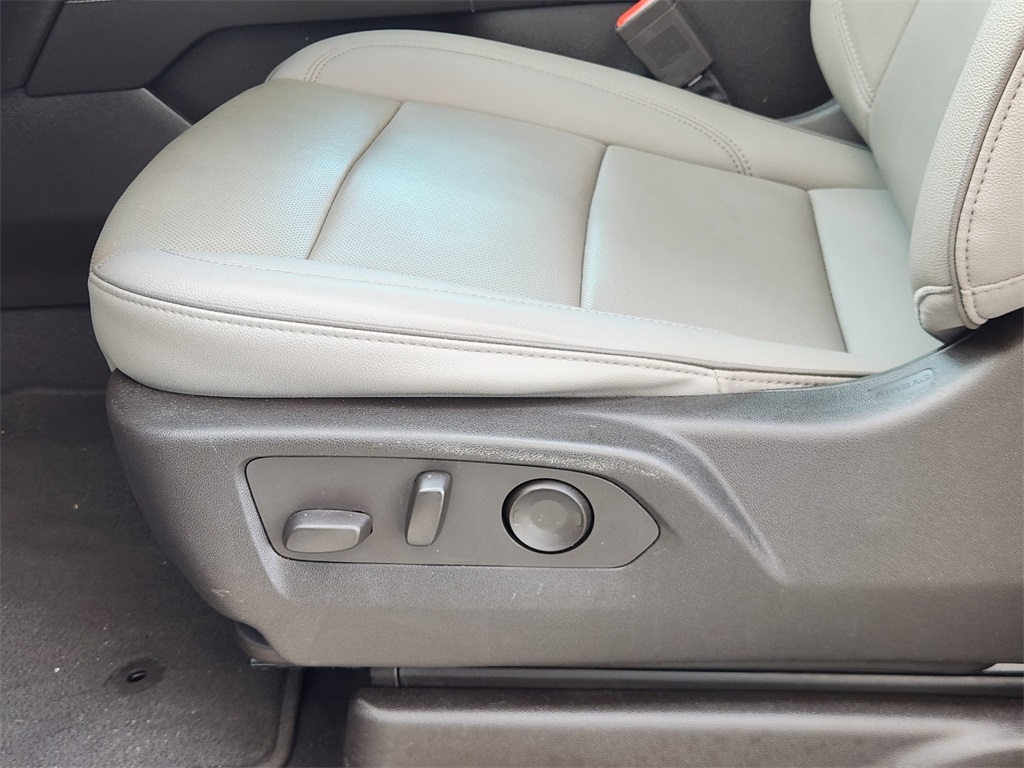 2023 GMC Yukon SLT Gray at Bayway Cadillac Southwest