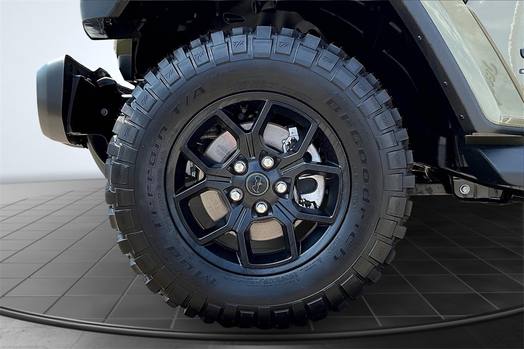 2025 Jeep Gladiator Sport - 10