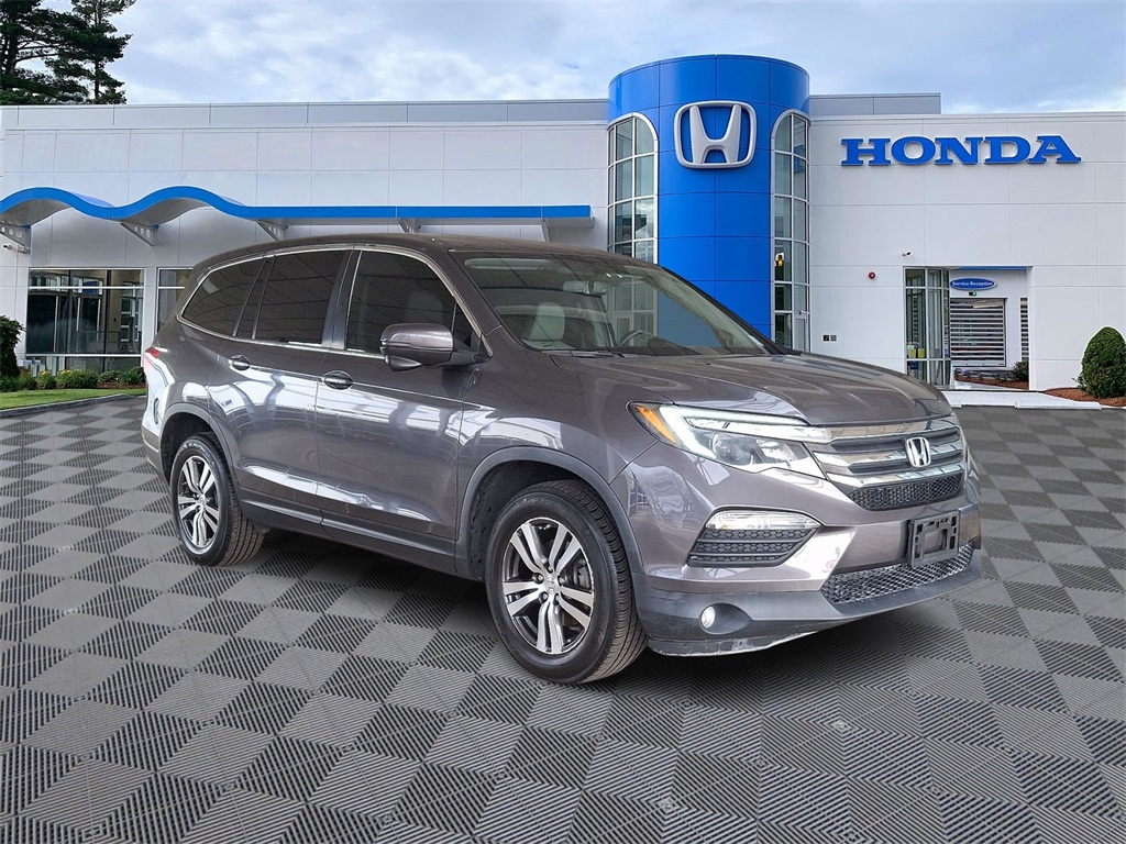 2018 Honda Pilot EX-L AWD with Navigation