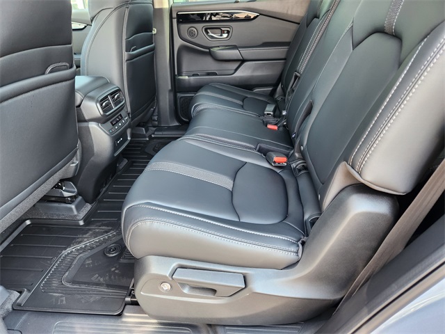 2025 Honda Pilot Touring photo 17