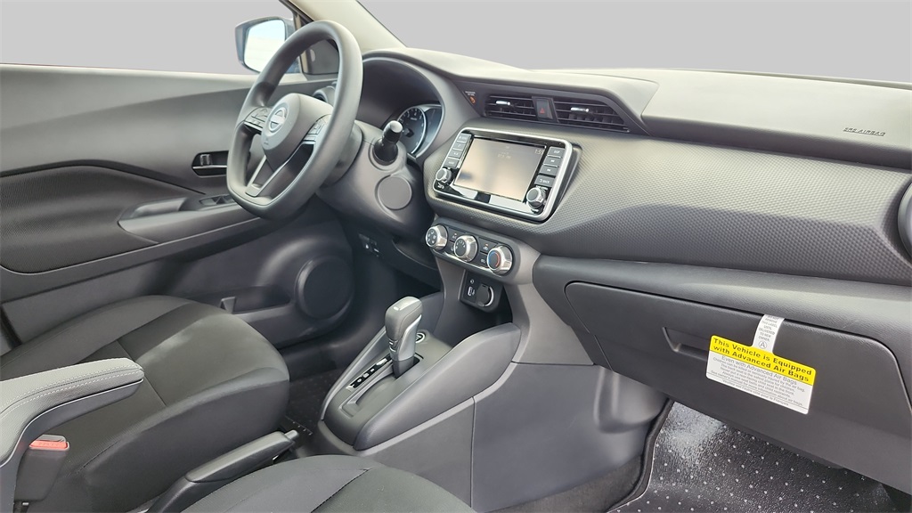 2025 Nissan Kicks Play