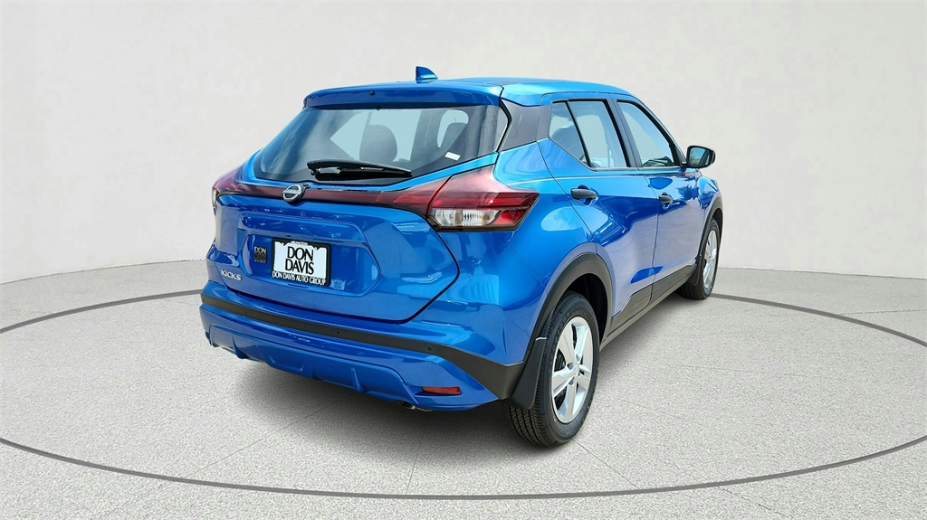 2025 Nissan Kicks Play