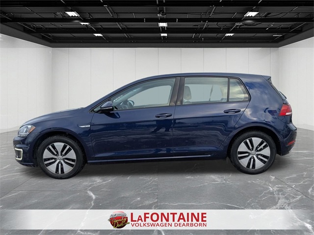 Used 2017 Volkswagen e-Golf e-Golf SE with VIN WVWKR7AU4HW950931 for sale in Dearborn, MI