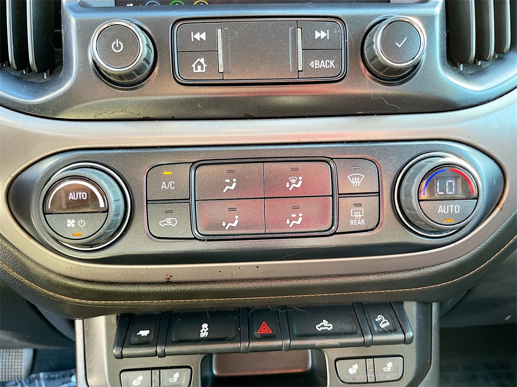 2022 GMC Canyon AT4 w/Cloth White at Central Houston Nissan