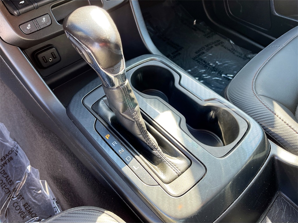 2022 GMC Canyon AT4 w/Cloth White at Central Houston Nissan