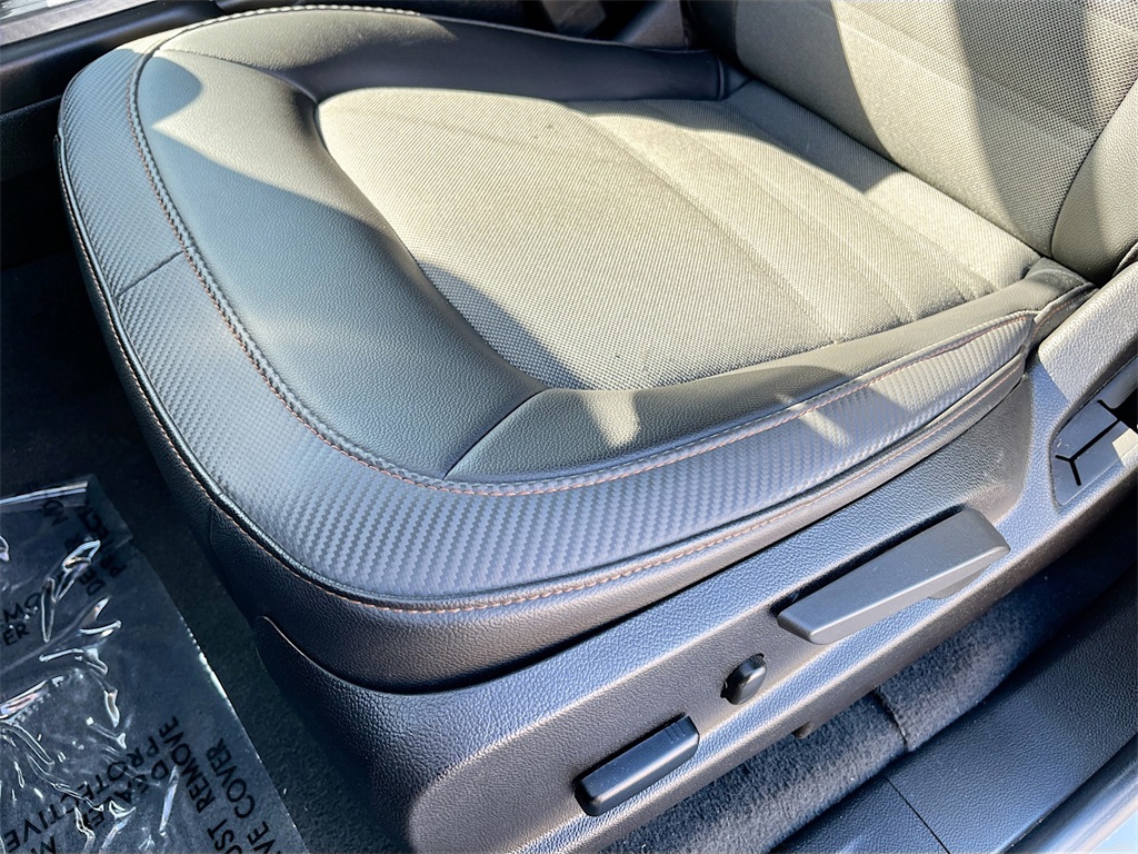 2022 GMC Canyon AT4 w/Cloth White at Central Houston Nissan