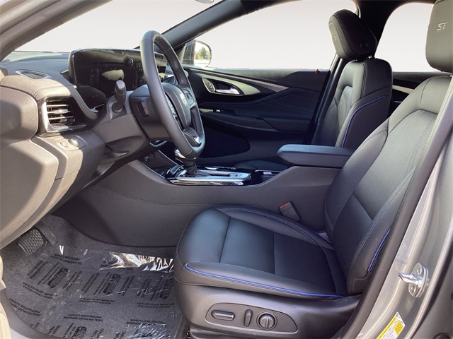 Used Car 2025 Buick Envista  Sport Touring For Sale Under $30,000 In San Antonio, Texas