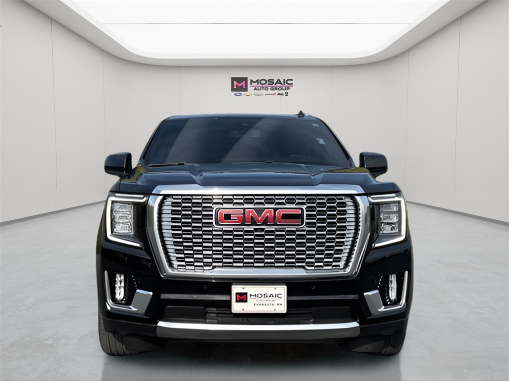 Used 2022 GMC Yukon XL Denali with VIN 1GKS2JKL1NR255991 for sale in Zumbrota, Minnesota