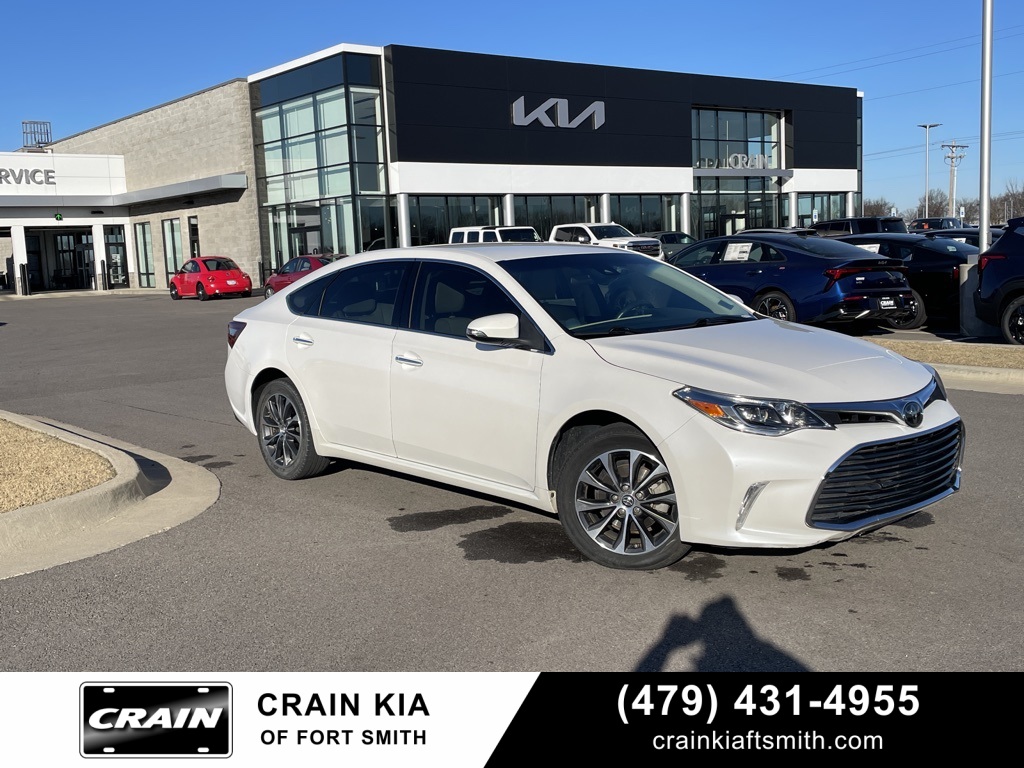 2018 Toyota Avalon XLE