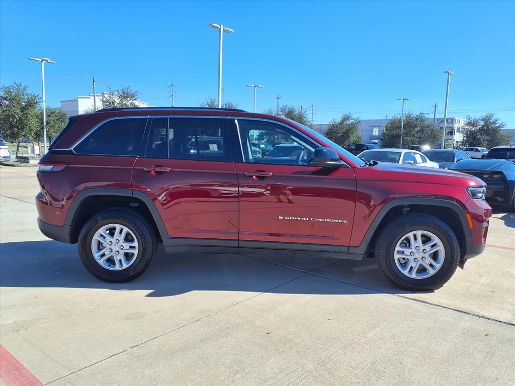 2024 Jeep Grand Cherokee Laredo Red at Mac Haik CDJR North Houston