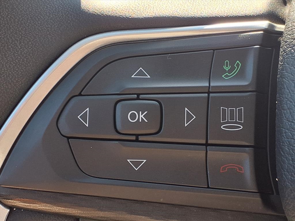 2024 Jeep Grand Cherokee Laredo Red at Mac Haik CDJR North Houston