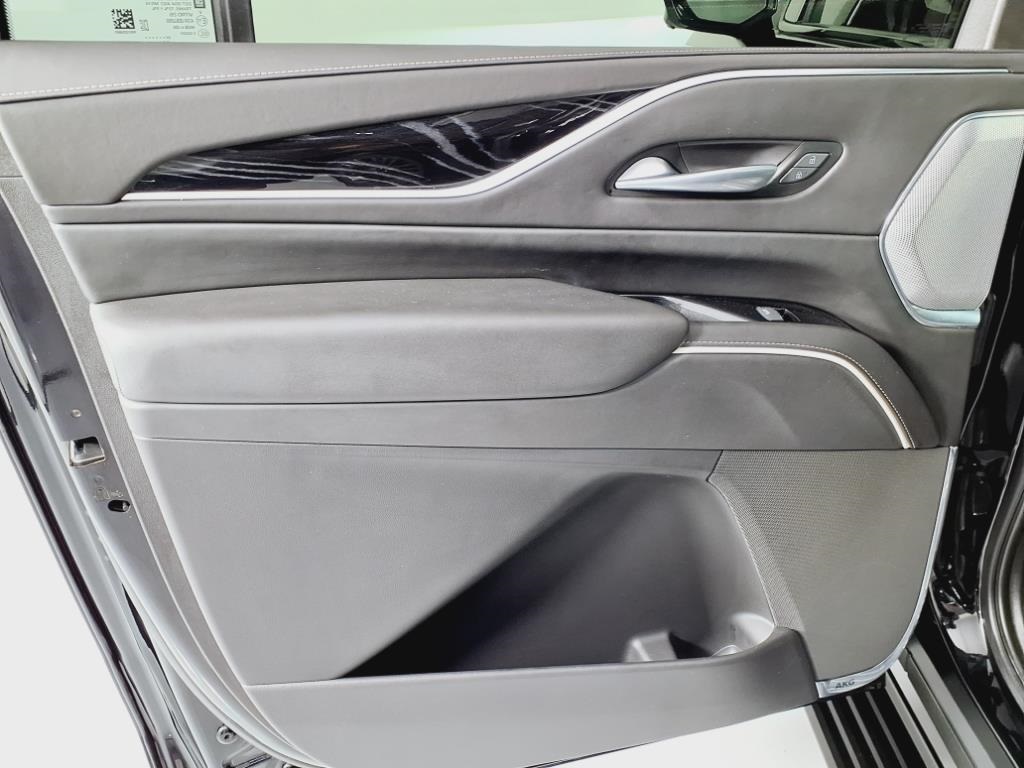 2023 Cadillac Escalade ESV V-Series - 7