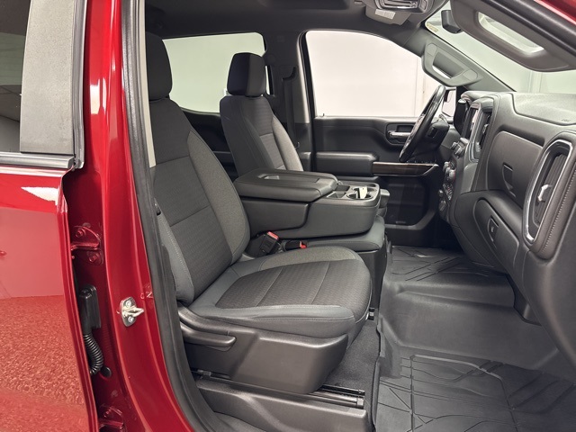 2019 Chevrolet Silverado 1500 LT photo 9
