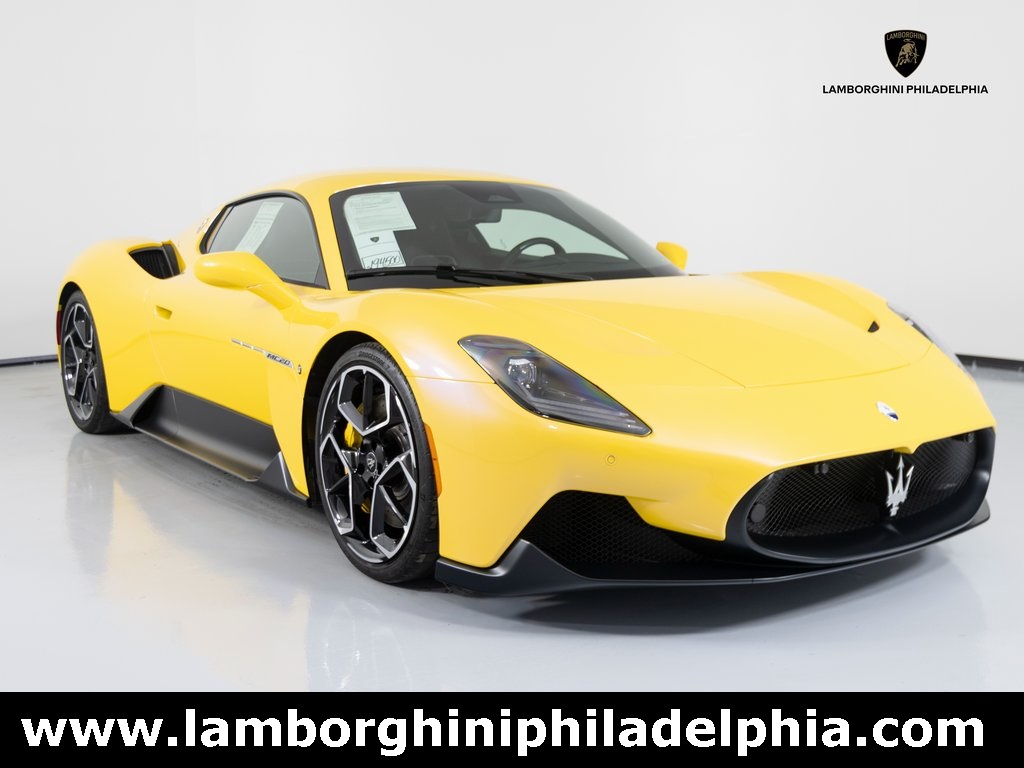 2023 Maserati MC20 Base Coupe photo 3