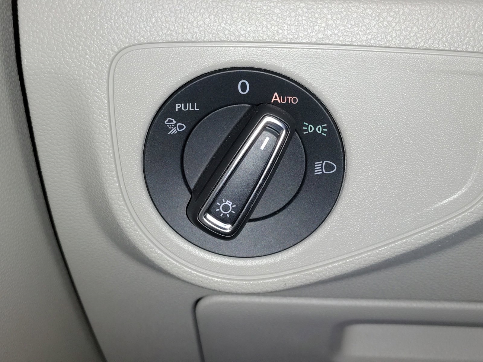 Used Car 2022 Volkswagen Atlas  2.0t Se W/technology For Sale Under $25,000 In San Antonio, Texas