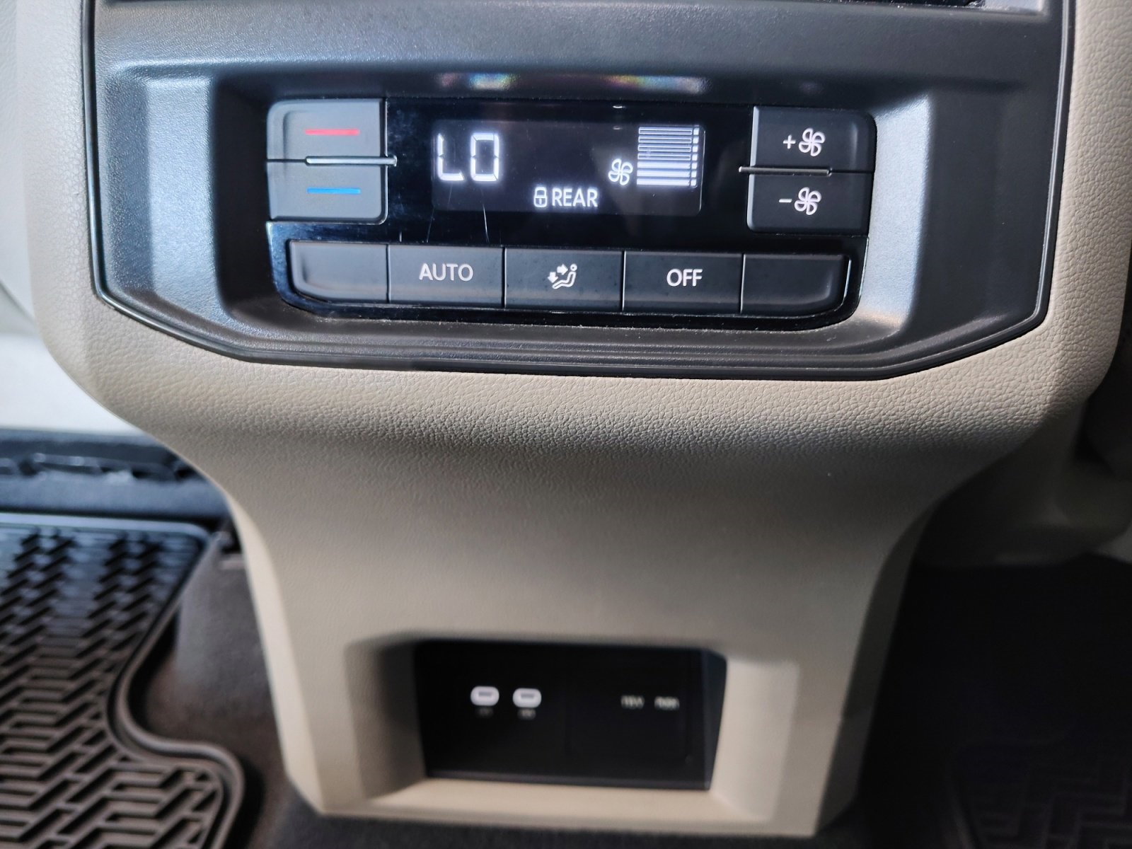 Used Car 2022 Volkswagen Atlas  2.0t Se W/technology For Sale Under $25,000 In San Antonio, Texas