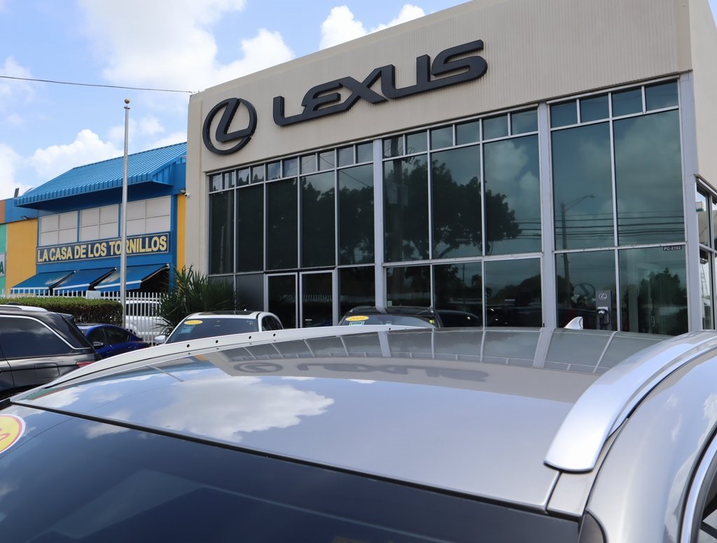 Thumbnail: 2020 Lexus UX - 11