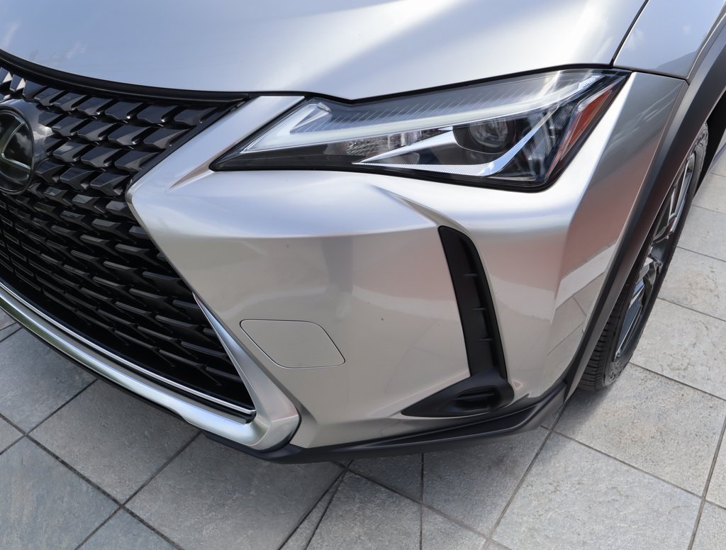 Thumbnail: 2020 Lexus UX - 12
