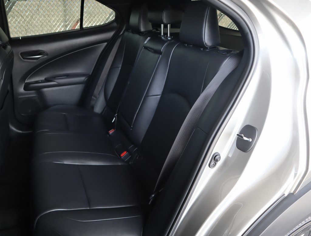 Thumbnail: 2020 Lexus UX - 27