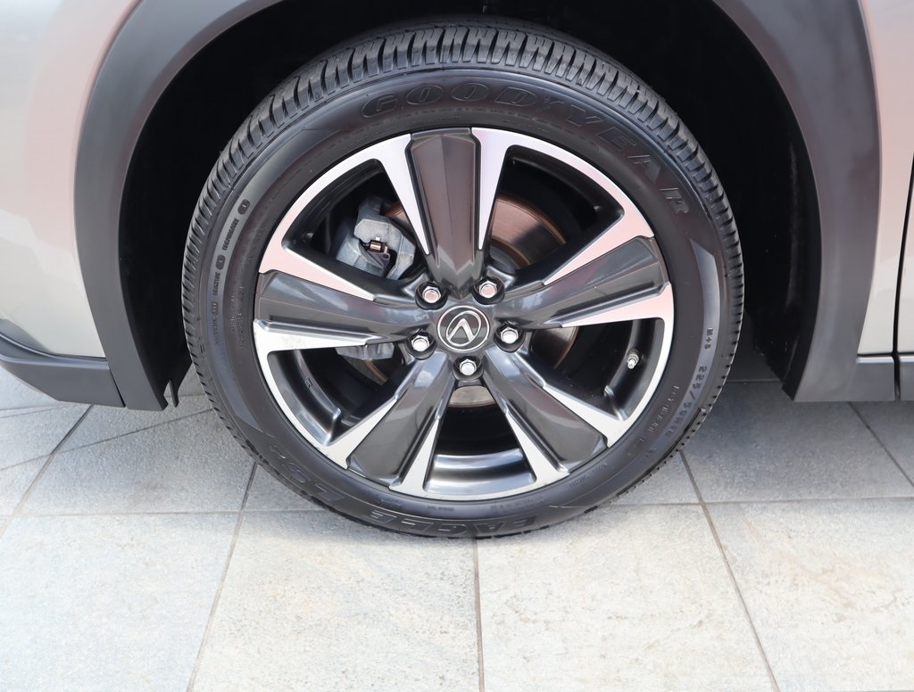 Thumbnail: 2020 Lexus UX - 8