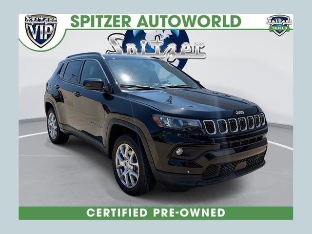 Diamond Black Crystal Pearlcoat 2023 Jeep Compass SUV / Crossover Four-Wheel Drive 8-Speed Automatic