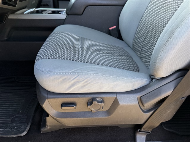 2015 Ford F-250SD XLT White at Emmons Autoplex