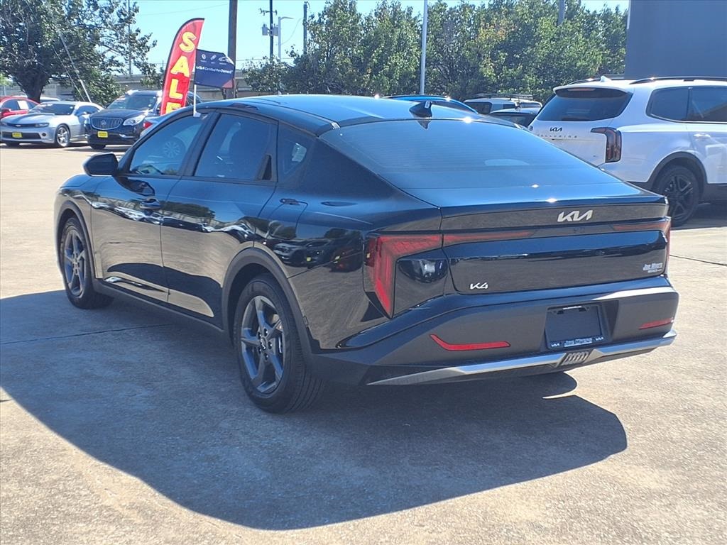2025 Kia K4 LXS - 2