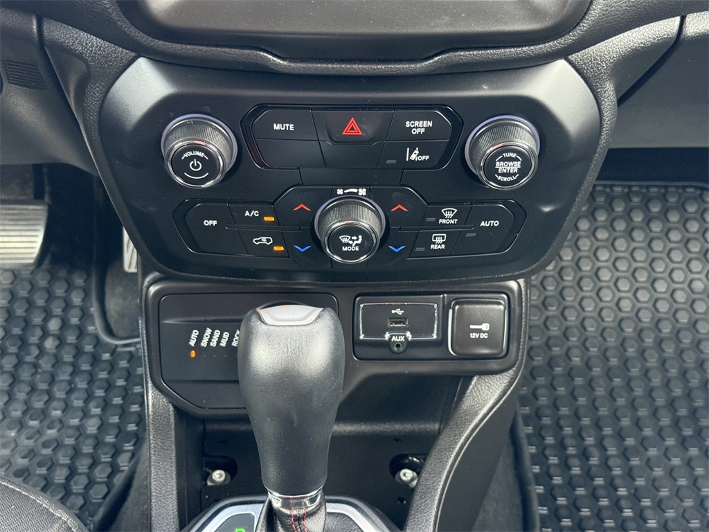 Used Car 2023 Jeep Renegade  Trailhawk For Sale Under $25,000 In San Marcos, Texas