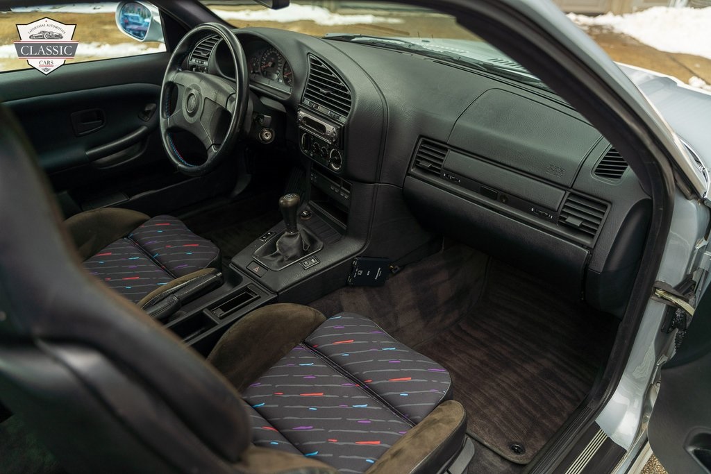1994 BMW M3 2dr Coupe 31