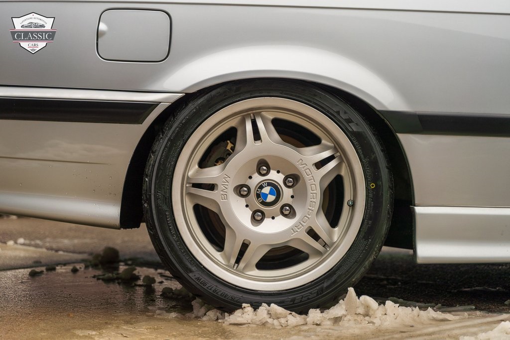 1994 BMW M3 2dr Coupe 61