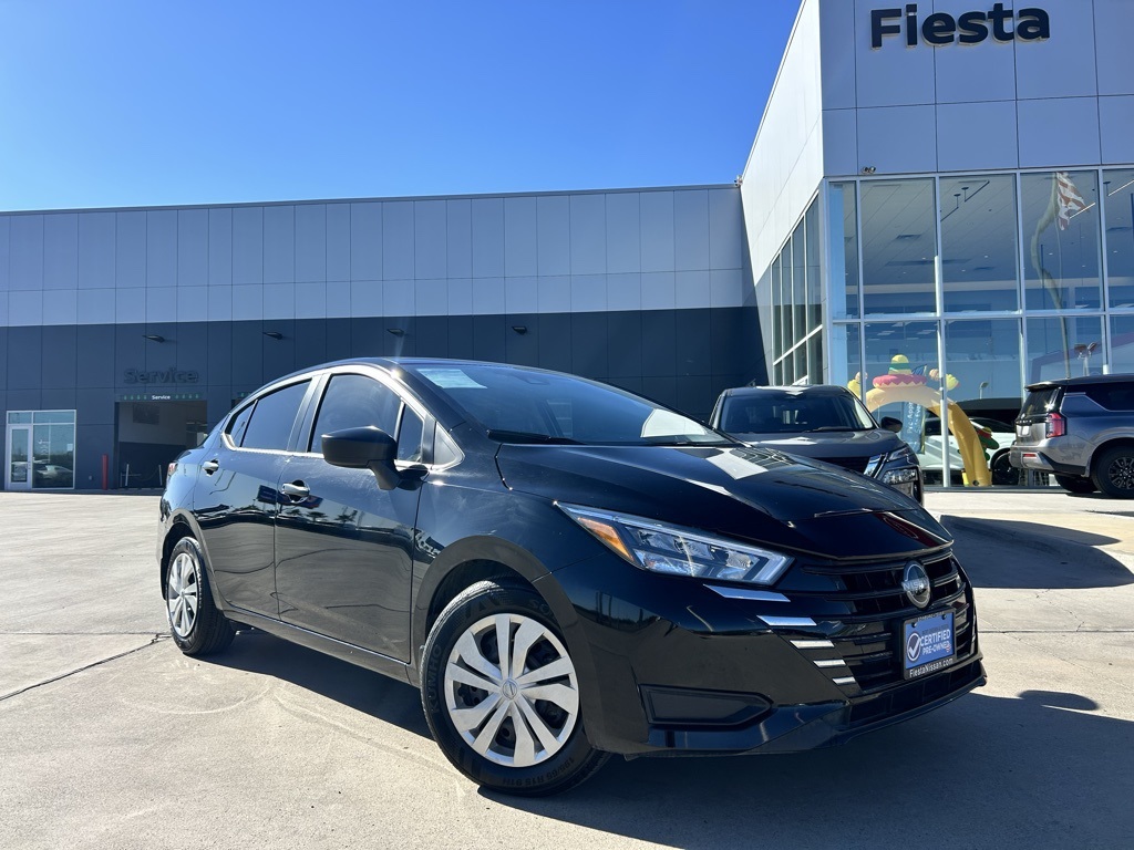 2025 Nissan Versa S FWD