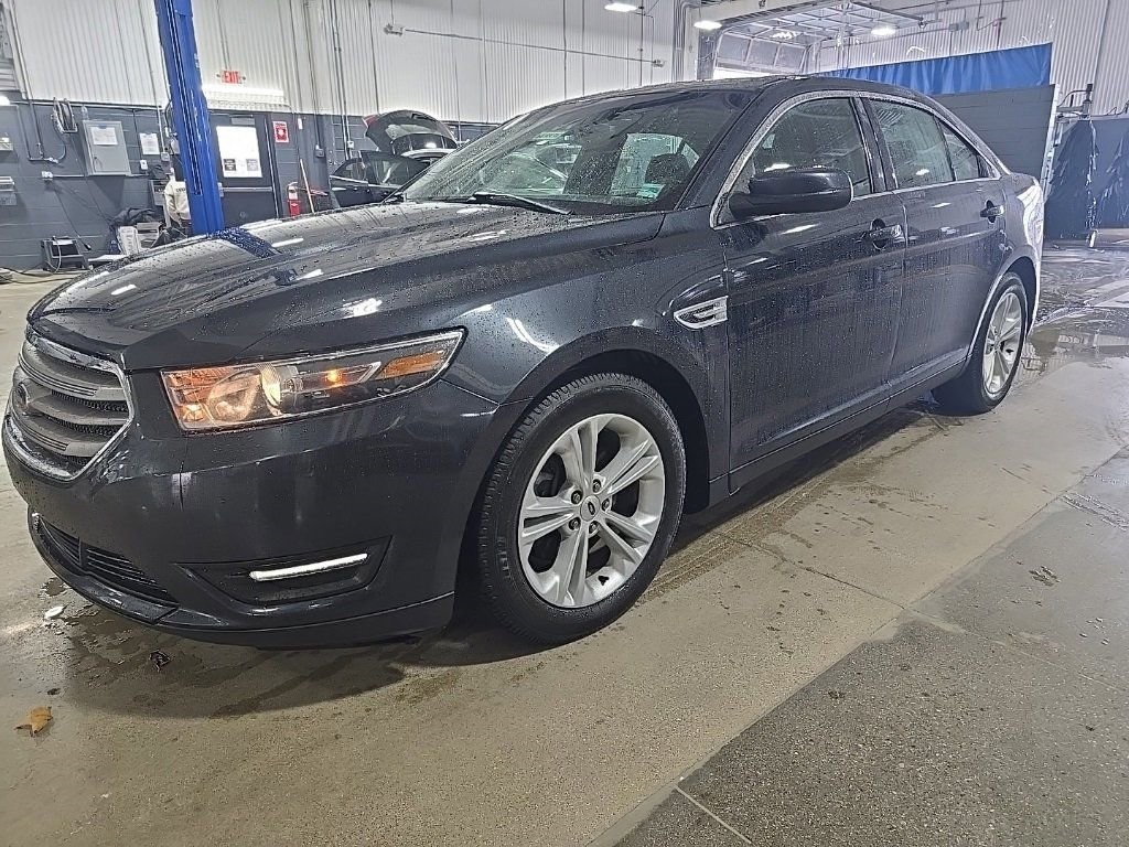 2017 Ford Taurus SEL