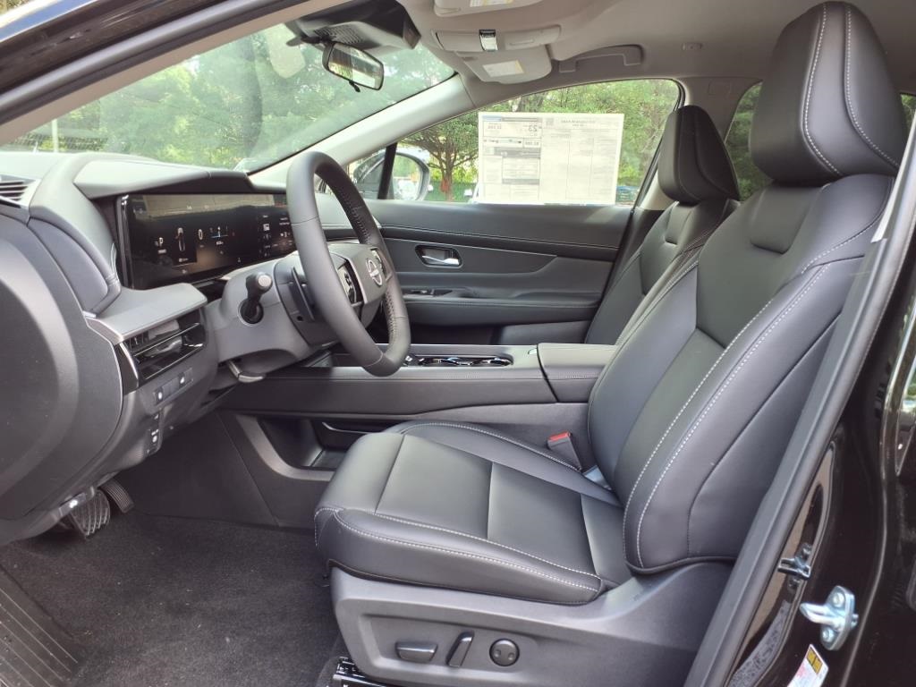 2025 Nissan Murano SV photo 2