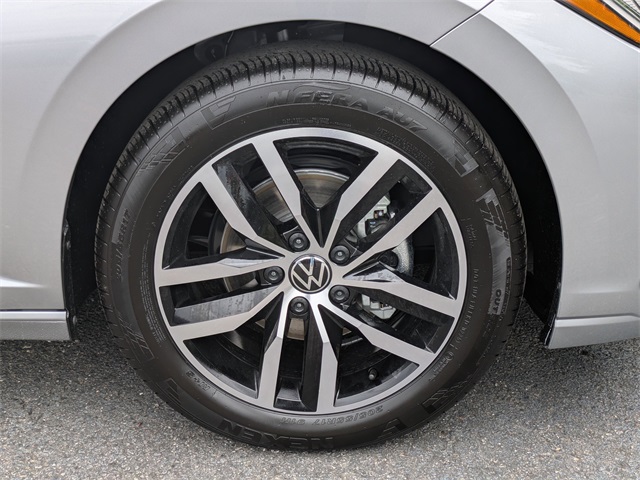 2025 Volkswagen Jetta 1.5T SE - 11