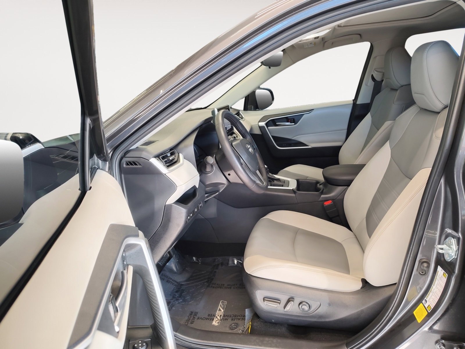 Used Car 2025 Toyota Rav4  Xle Premium For Sale Under $35,000 In San Antonio, Texas