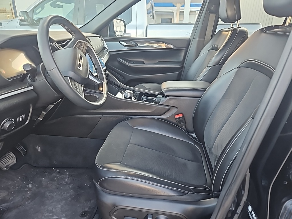Used Car 2023 Jeep Grand Cherokee  Altitude For Sale Under $30,000 In San Marcos, Texas
