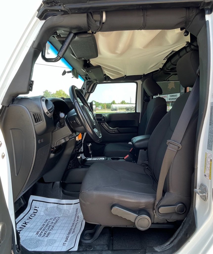 2016 Jeep Wrangler Unlimited Sport White at Autostrade