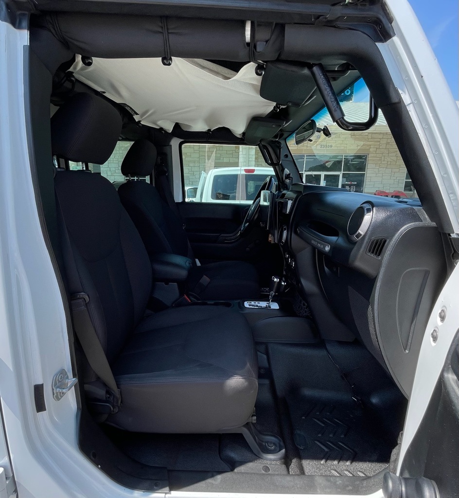 2016 Jeep Wrangler Unlimited Sport White at Autostrade