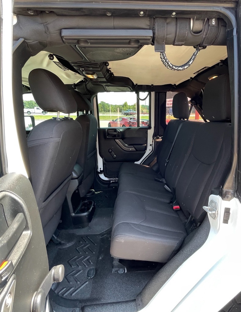 2016 Jeep Wrangler Unlimited Sport White at Autostrade